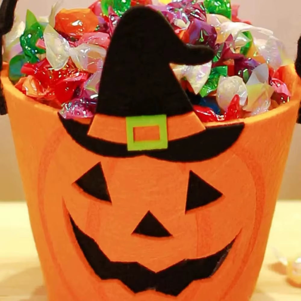 Cesta infantil para recolectar caramelos en fiestas de Halloween