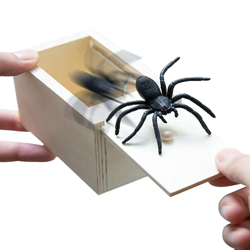 Araña de simulación en caja de madera – juguete de broma para Halloween