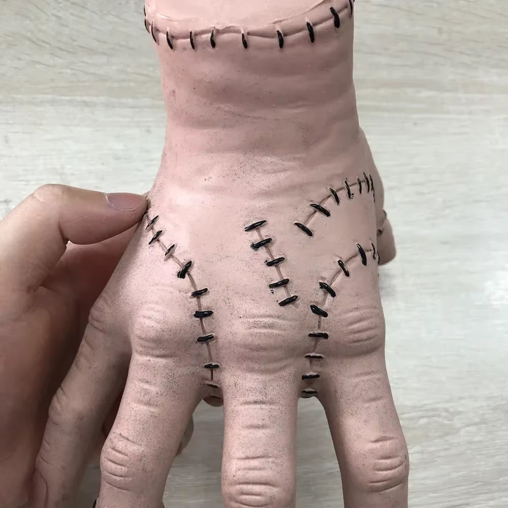 Mano de Miércoles Addams – accesorio de cosplay y decoración coleccionable